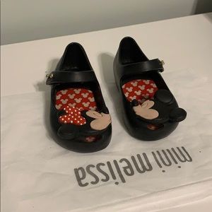 Mini Melissa Kissing Twins Disney